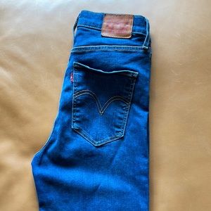 High waist skinny leg Levi jeans